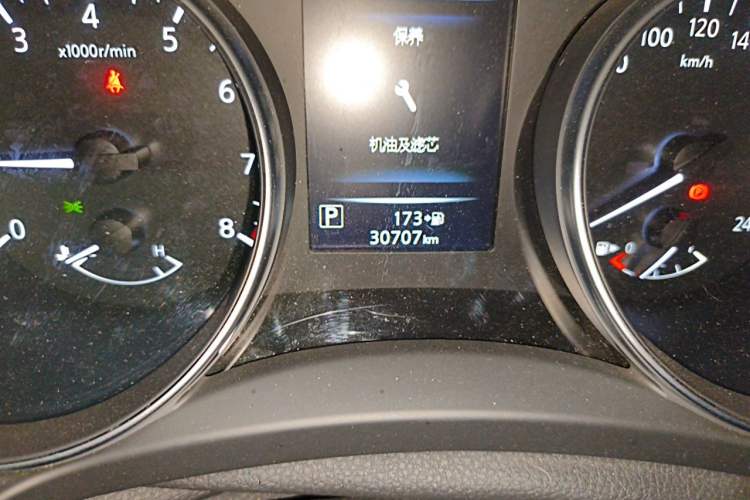 Used Nissan Qashqai 2022 2.0L CVT XV Premier Luxury Edition Odometer Close Up