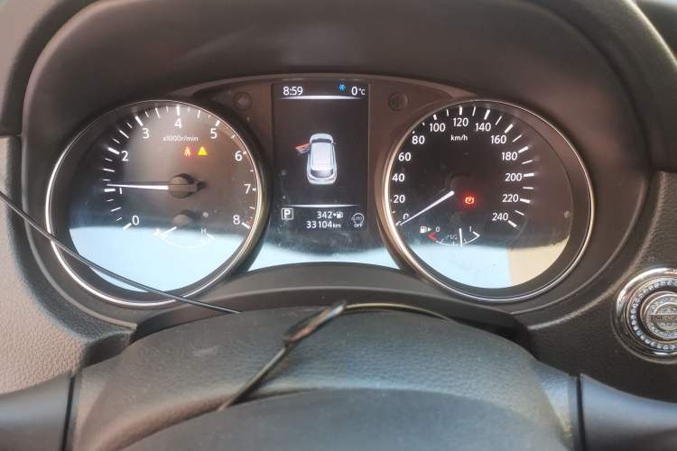 Used Nissan Qashqai 2022 2.0L CVT XV Smart Enjoyment Version Odometer Close Up