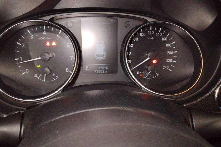 Used Nissan Qashqai 2022 2.0L CVT XV Premier Luxury Edition Odometer Close Up
