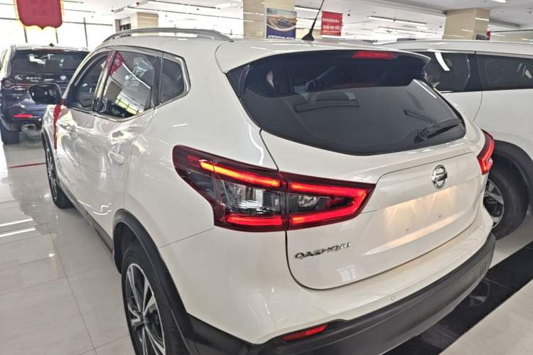 Used Nissan Qashqai 2022 2.0L CVT XV Premier Luxury Edition Rear Left 45 Deg