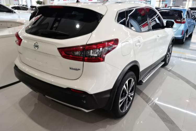 Used Nissan Qashqai 2022 2.0L CVT XV Premier Luxury Edition Rear Right 45 Deg