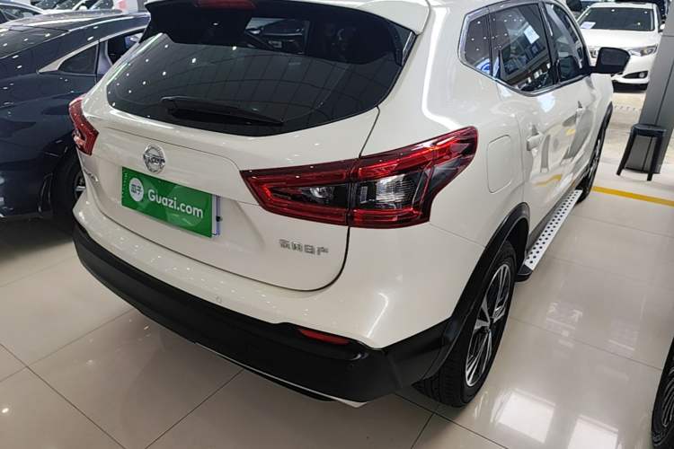 Used Nissan Qashqai 2022 2.0L CVT XV Premier Luxury Edition Rear Right 45 Deg