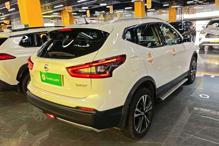 Used Nissan Qashqai 2022 2.0L CVT XV Premier Luxury Edition Rear Right 45 Deg
