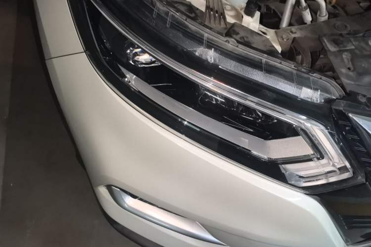 Used Nissan Qashqai 2022 2.0L CVT XV Premier Luxury Edition Right Front Headlight