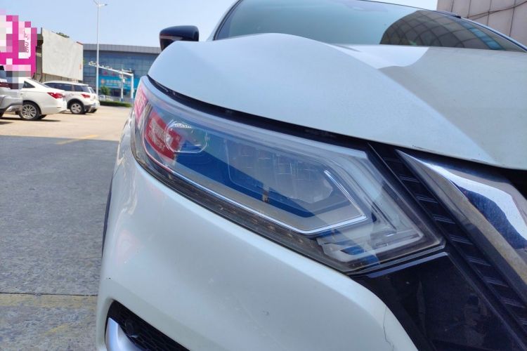 Used Nissan Qashqai 2022 2.0L CVT XV Premier Luxury Edition Right Front Headlight
