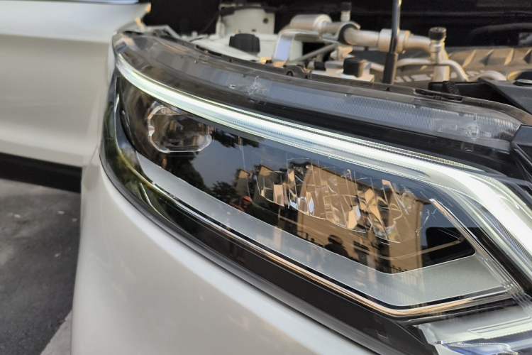 Used Nissan Qashqai 2022 2.0L CVT XV Premier Luxury Edition Right Front Headlight