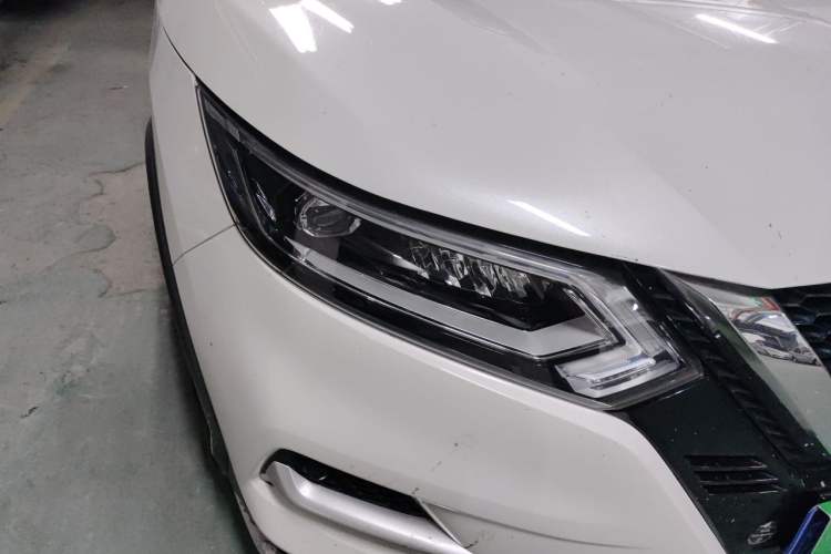 Used Nissan Qashqai 2022 2.0L CVT XV Premier Luxury Edition Right Front Headlight