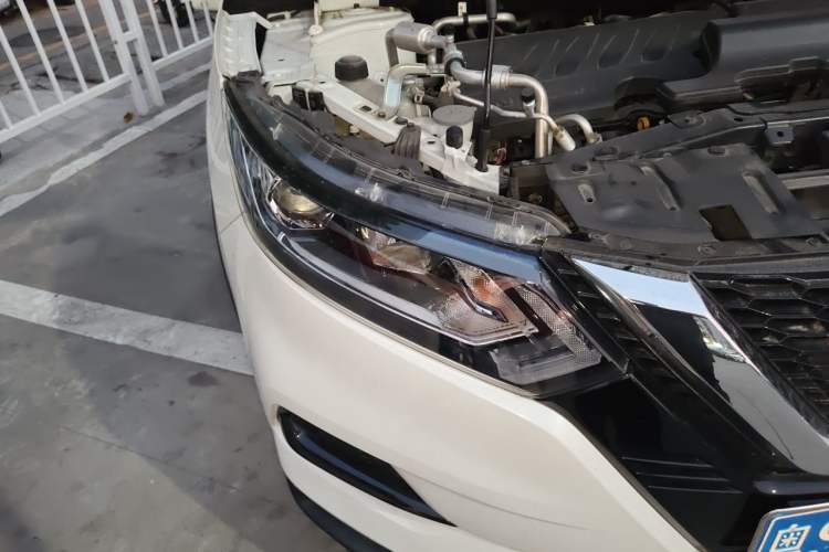 Used Nissan Qashqai 2022 2.0L CVT XV Smart Enjoyment Version Right Front Headlight