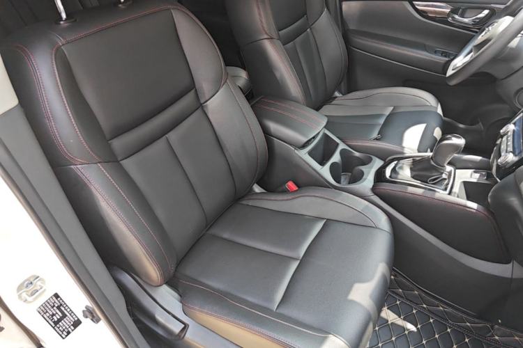 Used Nissan Qashqai 2022 2.0L CVT XV Smart Enjoyment Version Right Front Seat