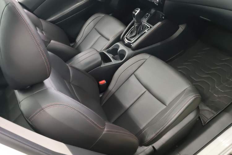 Used Nissan Qashqai 2022 2.0L CVT XV Premier Luxury Edition Right Front Seat