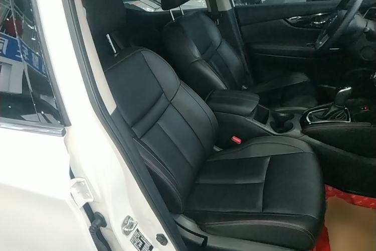 Used Nissan Qashqai 2022 2.0L CVT XV Smart Enjoyment Version Right Front Seat