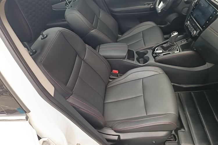 Used Nissan Qashqai 2022 2.0L CVT XV Premier Luxury Edition Right Front Seat