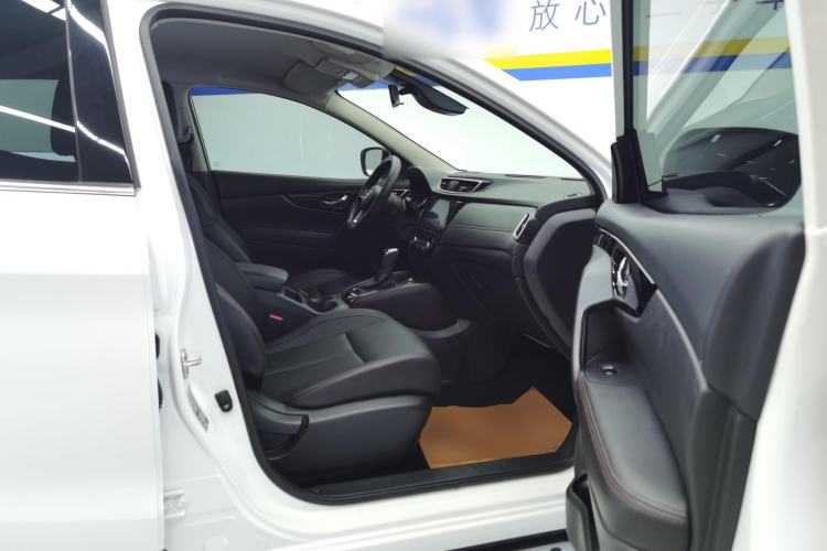Used Nissan Qashqai 2022 2.0L CVT XV Smart Enjoyment Version Right Front Seat