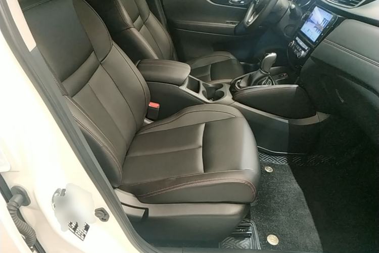 Used Nissan Qashqai 2022 2.0L CVT XV Smart Enjoyment Version Right Front Seat