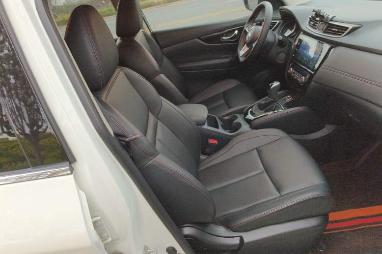 Used Nissan Qashqai 2022 2.0L CVT XV Smart Enjoyment Version Right Front Seat
