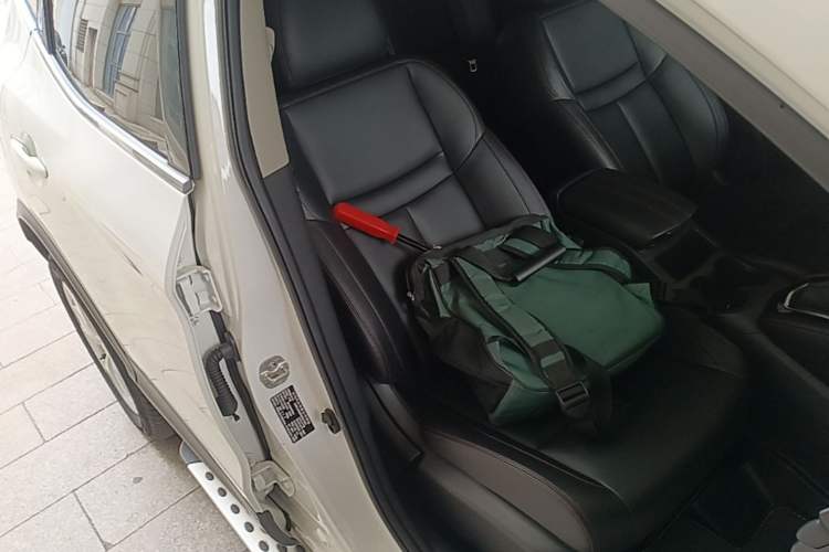 Used Nissan Qashqai 2022 2.0L CVT XV Smart Enjoyment Version Right Front Seat