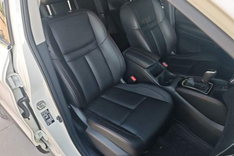 Used Nissan Qashqai 2022 2.0L CVT XV Smart Enjoyment Version Right Front Seat