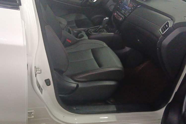 Used Nissan Qashqai 2022 2.0L CVT XV Smart Enjoyment Version Right Front Seat
