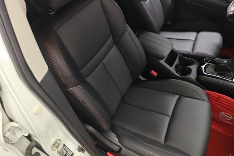 Used Nissan Qashqai 2022 2.0L CVT XV Premier Luxury Edition Right Front Seat