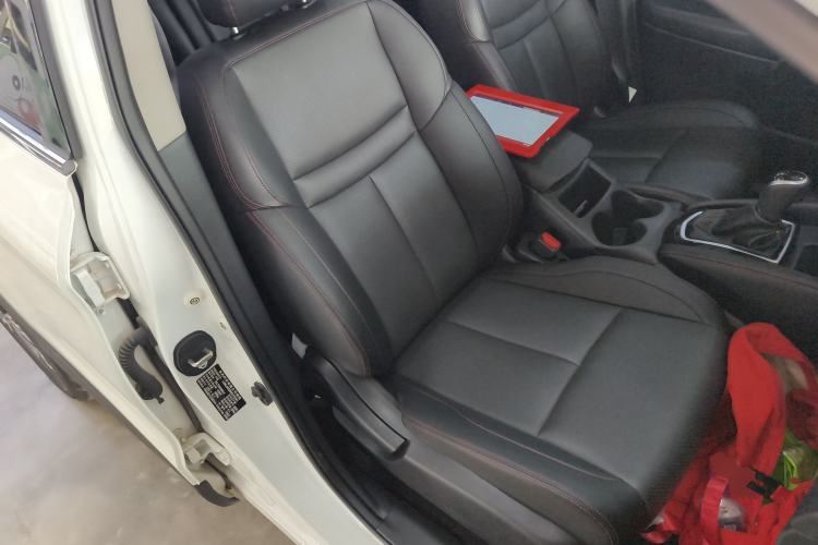 Used Nissan Qashqai 2022 2.0L CVT XV Premier Luxury Edition Right Front Seat