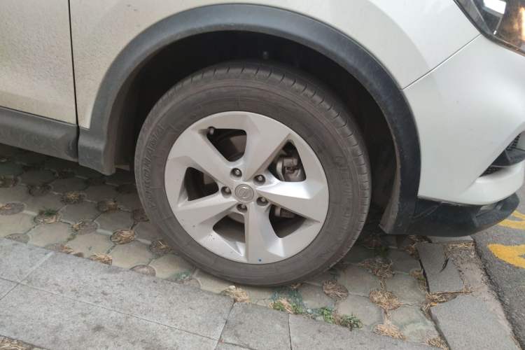 Used Nissan Qashqai 2022 2.0L CVT XV Smart Enjoyment Version Right Front Wheel Hub