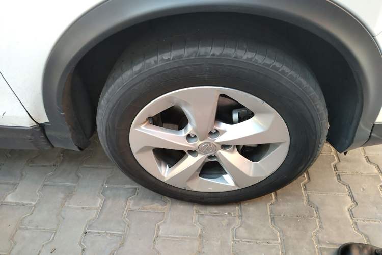 Used Nissan Qashqai 2022 2.0L CVT XV Smart Enjoyment Version Right Front Wheel Hub