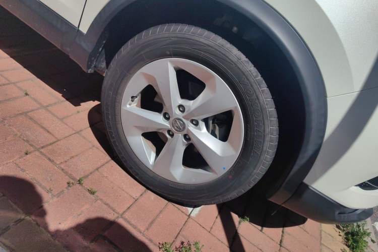 Used Nissan Qashqai 2022 2.0L CVT XV Smart Enjoyment Version Right Front Wheel Hub