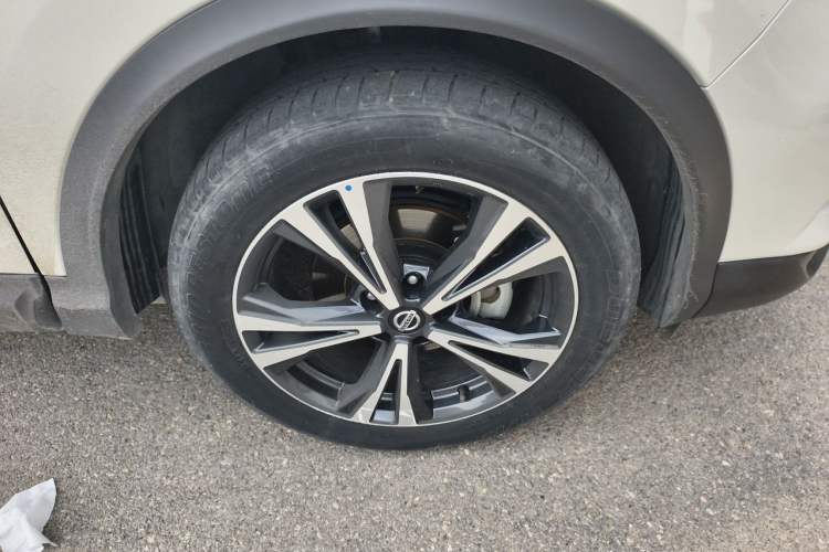 Used Nissan Qashqai 2022 2.0L CVT XV Premier Luxury Edition Right Front Wheel Hub