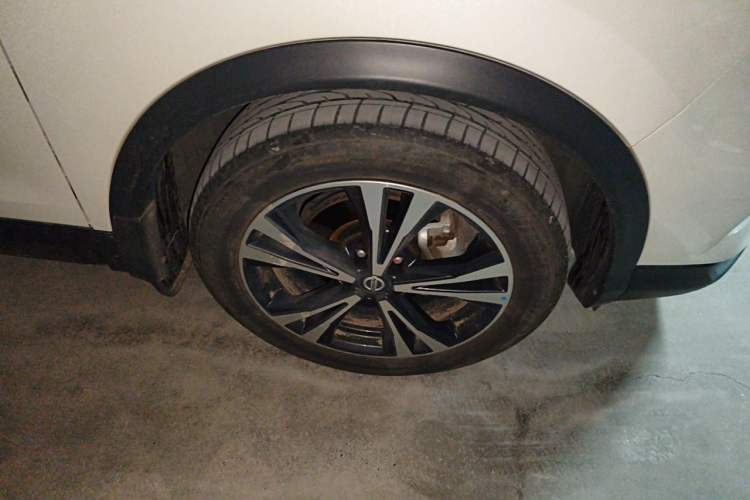 Used Nissan Qashqai 2022 2.0L CVT XV Premier Luxury Edition Right Front Wheel Hub