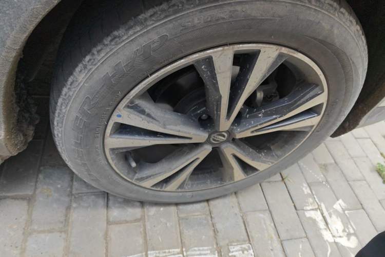 Used Nissan Qashqai 2022 2.0L CVT XV Premier Luxury Edition Right Front Wheel Hub