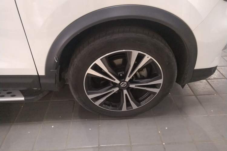 Used Nissan Qashqai 2022 2.0L CVT XV Premier Luxury Edition Right Front Wheel Hub