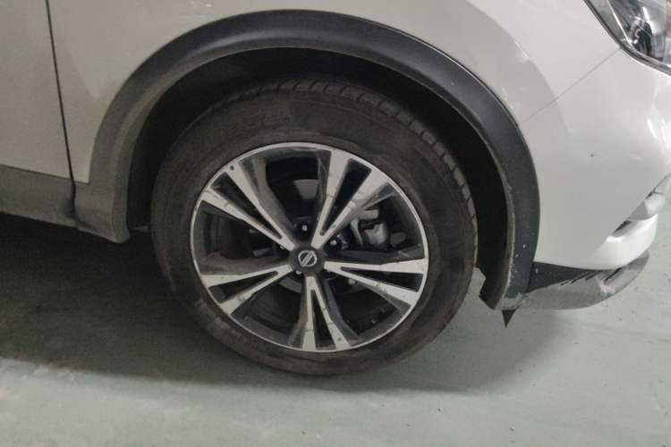 Used Nissan Qashqai 2022 2.0L CVT XV Premier Luxury Edition Right Front Wheel Hub