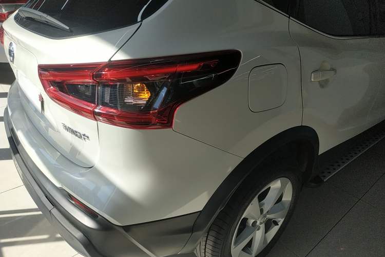 Used Nissan Qashqai 2022 2.0L CVT XV Smart Enjoyment Version Right Rear Taillight