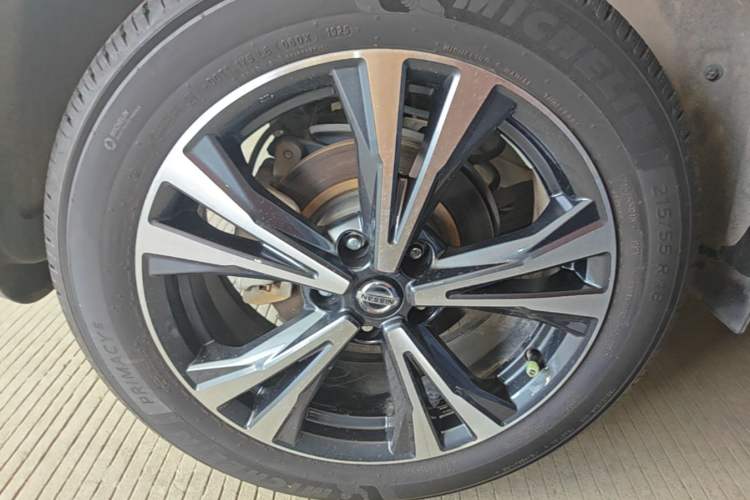 Used Nissan Qashqai 2022 2.0L CVT XV Premier Luxury Edition Right Rear Wheel Hub