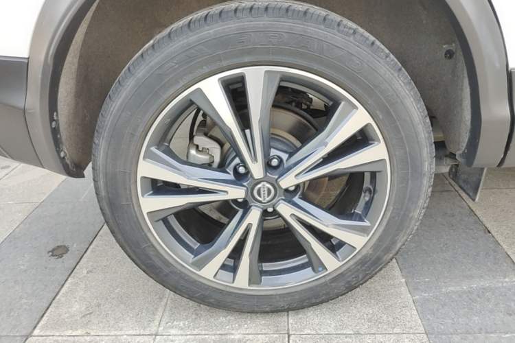 Used Nissan Qashqai 2022 2.0L CVT XV Premier Luxury Edition Right Rear Wheel Hub