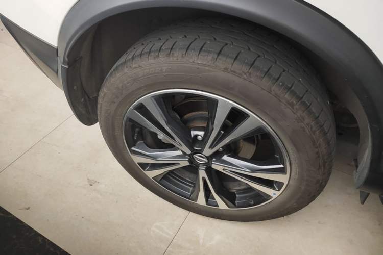Used Nissan Qashqai 2022 2.0L CVT XV Premier Luxury Edition Right Rear Wheel Hub