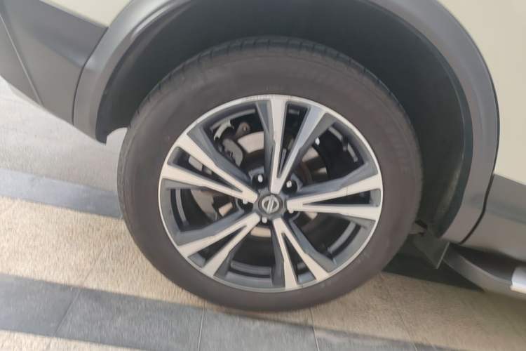 Used Nissan Qashqai 2022 2.0L CVT XV Premier Luxury Edition Right Rear Wheel Hub