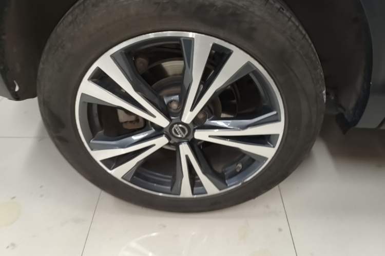 Used Nissan Qashqai 2022 2.0L CVT XV Premier Luxury Edition Right Rear Wheel Hub
