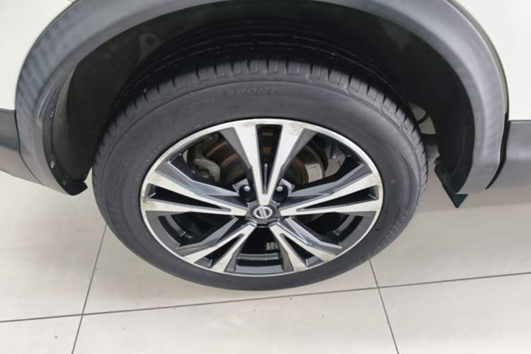 Used Nissan Qashqai 2022 2.0L CVT XV Premier Luxury Edition Right Rear Wheel Hub