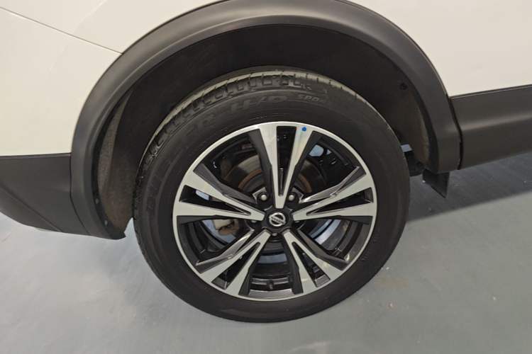 Used Nissan Qashqai 2022 2.0L CVT XV Premier Luxury Edition Right Rear Wheel Hub