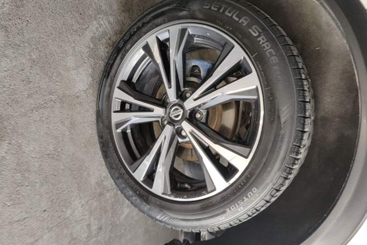 Used Nissan Qashqai 2022 2.0L CVT XV Premier Luxury Edition Right Rear Wheel Hub