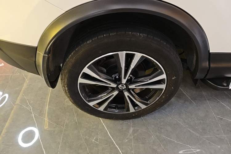 Used Nissan Qashqai 2022 2.0L CVT XV Premier Luxury Edition Right Rear Wheel Hub
