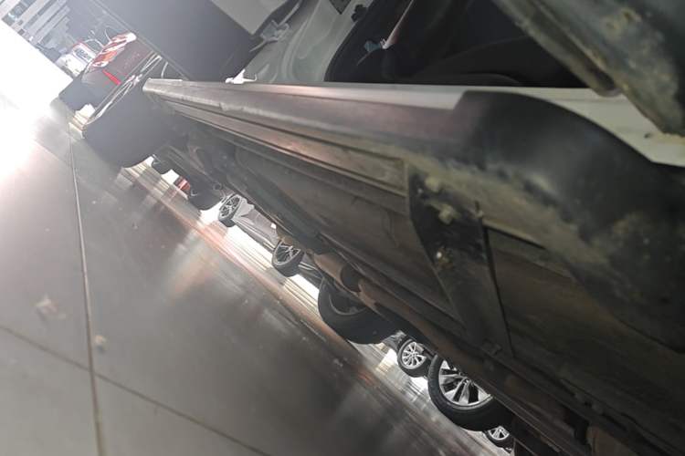 Used Nissan Qashqai 2022 2.0L CVT XV Premier Luxury Edition Right Side Sill
