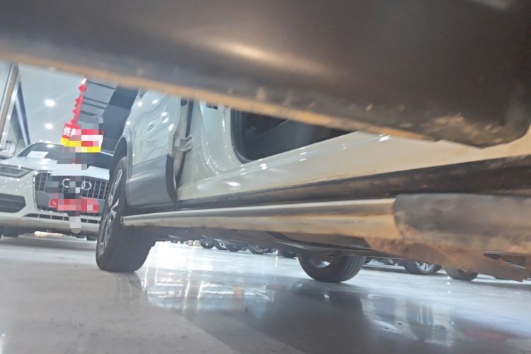 Used Nissan Qashqai 2022 2.0L CVT XV Premier Luxury Edition Right Side Sill