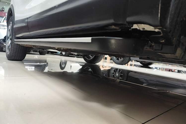 Used Nissan Qashqai 2022 2.0L CVT XV Premier Luxury Edition Right Side Sill