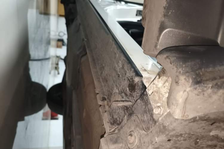 Used Nissan Qashqai 2022 2.0L CVT XV Premier Luxury Edition Right Side Sill