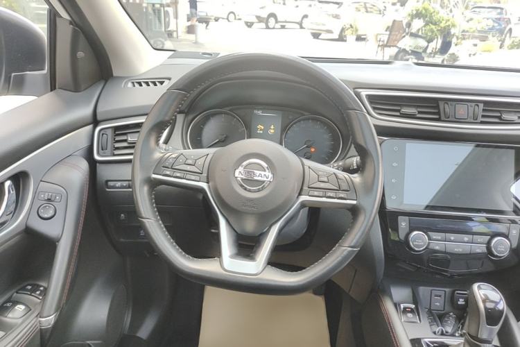 Used Nissan Qashqai 2022 2.0L CVT XV Premier Luxury Edition Steering Wheel