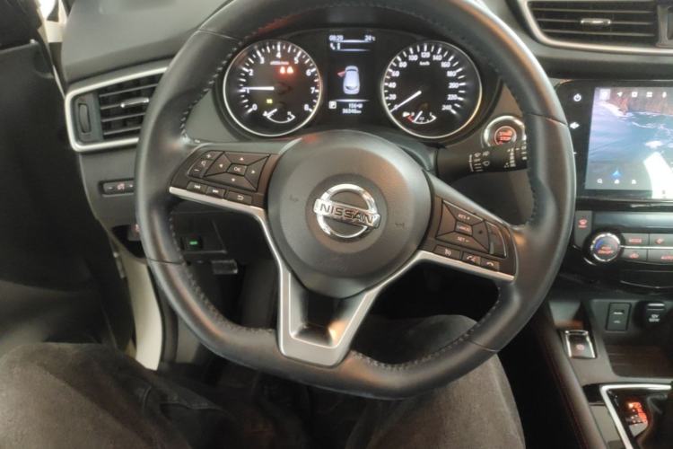 Used Nissan Qashqai 2022 2.0L CVT XV Premier Luxury Edition Steering Wheel