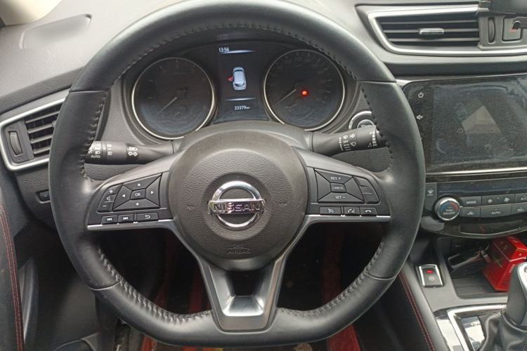 Used Nissan Qashqai 2022 2.0L CVT XV Premier Luxury Edition Steering Wheel