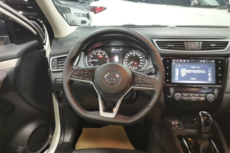 Used Nissan Qashqai 2022 2.0L CVT XV Premier Luxury Edition Steering Wheel